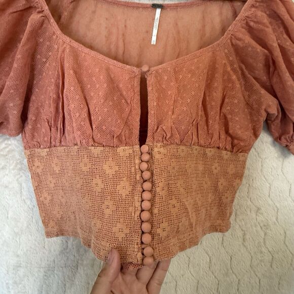 Free People Heartstrings Summer Puff Sleeve Crop Top Peach Sz XS - Picture 2 of 11